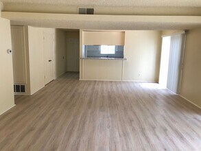 947-949 Sand Ct in Ventura, CA - Building Photo - Building Photo