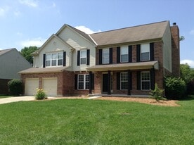 10190 Meadowknoll Dr in Loveland, OH - Building Photo