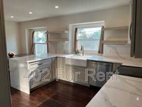 3322 S 78th St in Omaha, NE - Building Photo - Building Photo
