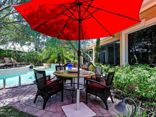 property at 605 6th Ave N