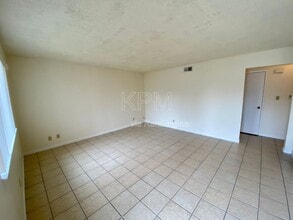 2920 Peachtree Dr in Stockton, CA - Building Photo - Building Photo
