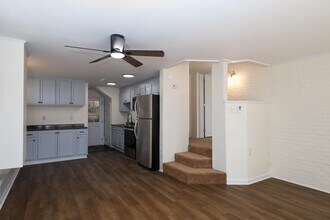 1190 Blue Creek Rd in Jacksonville, NC - Building Photo - Building Photo