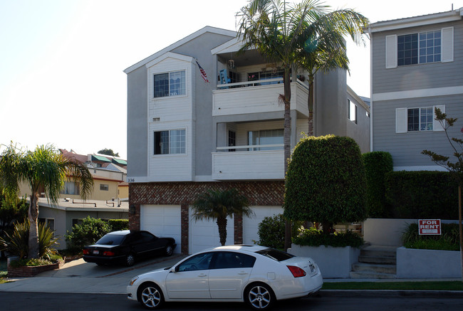 336 Penn St in El Segundo, CA - Building Photo - Building Photo