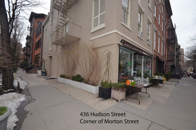 436 Hudson St in New York, NY - Building Photo - Building Photo