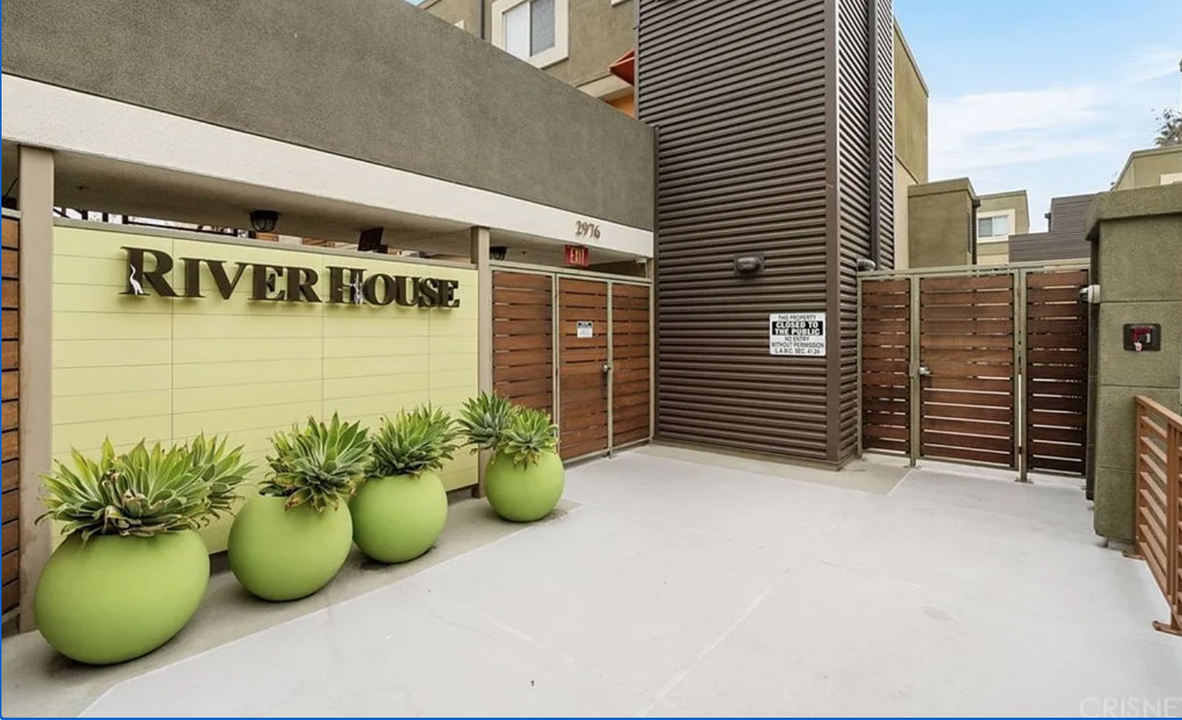 2978 Ripple Pl, Unit 104 in Los Angeles, CA - Building Photo