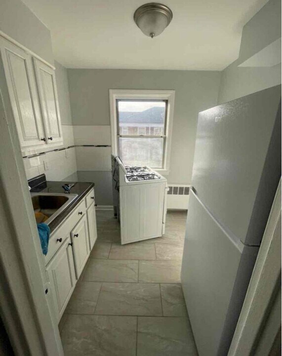 44 Summer St-Unit -APT C12 in Passaic, NJ - Building Photo