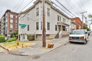 500 East Union Apartments in Seattle, WA - Building Photo