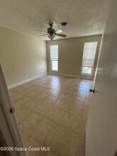 310 Taylor Ave in Cape Canaveral, FL - Foto de edificio - Building Photo