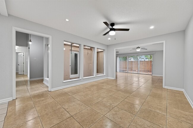 6102 Crakston St in Houston, TX - Building Photo - Building Photo