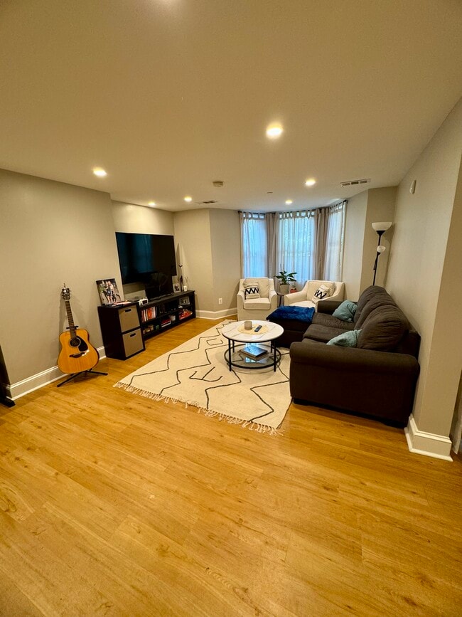 property at 1318 T St NW