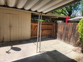 356 Smithridge Park in Reno, NV - Building Photo - Building Photo