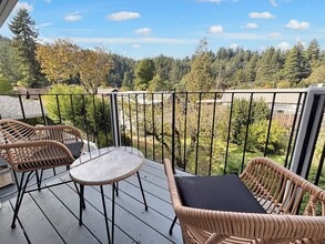 17408 River Ln in Guerneville, CA - Building Photo - Building Photo