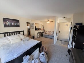 7979 Mission Center Ct, Unit 01 in San Diego, CA - Foto de edificio - Building Photo