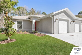 158 Secretary Trail in Palm Coast, FL - Building Photo - Building Photo