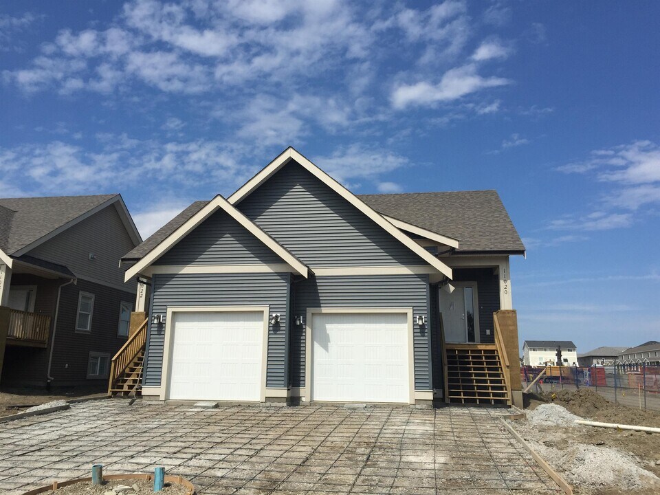 10211-10112 112 St in Fort St John, BC - Building Photo
