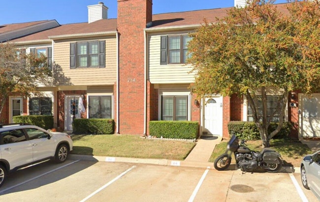 property at 214 Samuel Blvd
