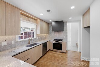 1838 Merriman Ave in Charlotte, NC - Foto de edificio - Building Photo