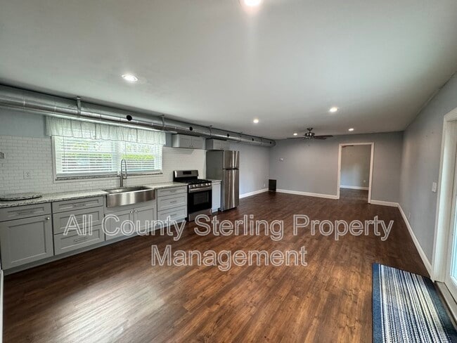 property at 8732 US-90