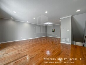 135 Banksville Pl in Pittsburgh, PA - Building Photo - Building Photo