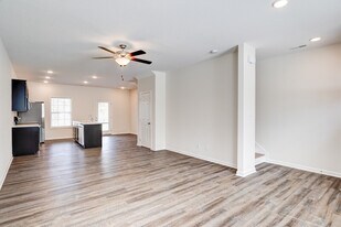 412 Bogle St in Maryville, TN - Building Photo