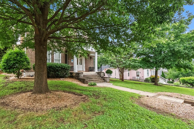 1425 State St in Bowling Green, KY - Building Photo - Building Photo