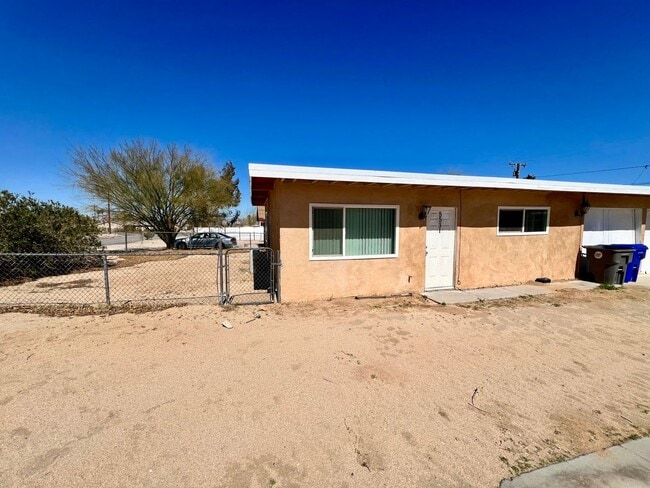 5531 Cahuilla Ave in Twentynine Palms, CA - Building Photo - Building Photo