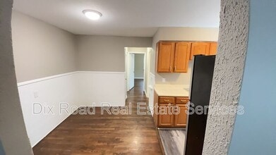 2390 Harrison Ave in Cincinnati, OH - Building Photo - Building Photo