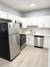 110 Montgomery St, Unit 1 in Paterson, NJ - Foto de edificio - Building Photo