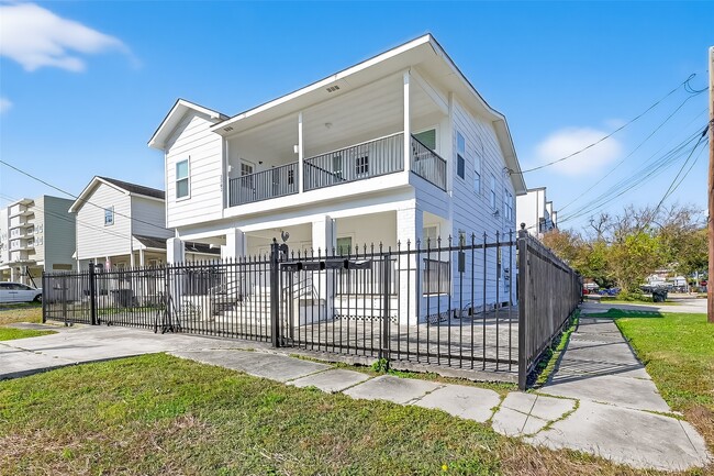 property at 2202 Hutchins St