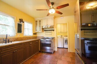 1720 Paloma St in Pasadena, CA - Building Photo - Building Photo