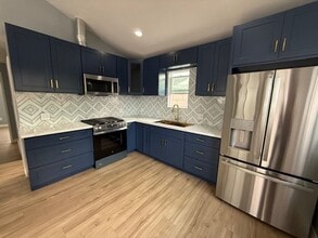 1616 E Harding St-Unit -Unit #A in Long Beach, CA - Building Photo - Building Photo