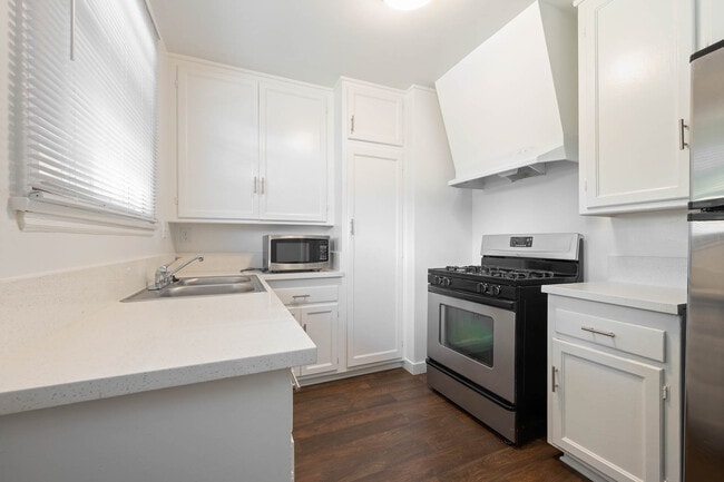 5856.5 Interceptor St in Los Angeles, CA - Building Photo - Building Photo