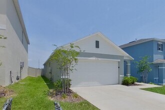 31961 Katelin Cir in Leesburg, FL - Building Photo - Building Photo