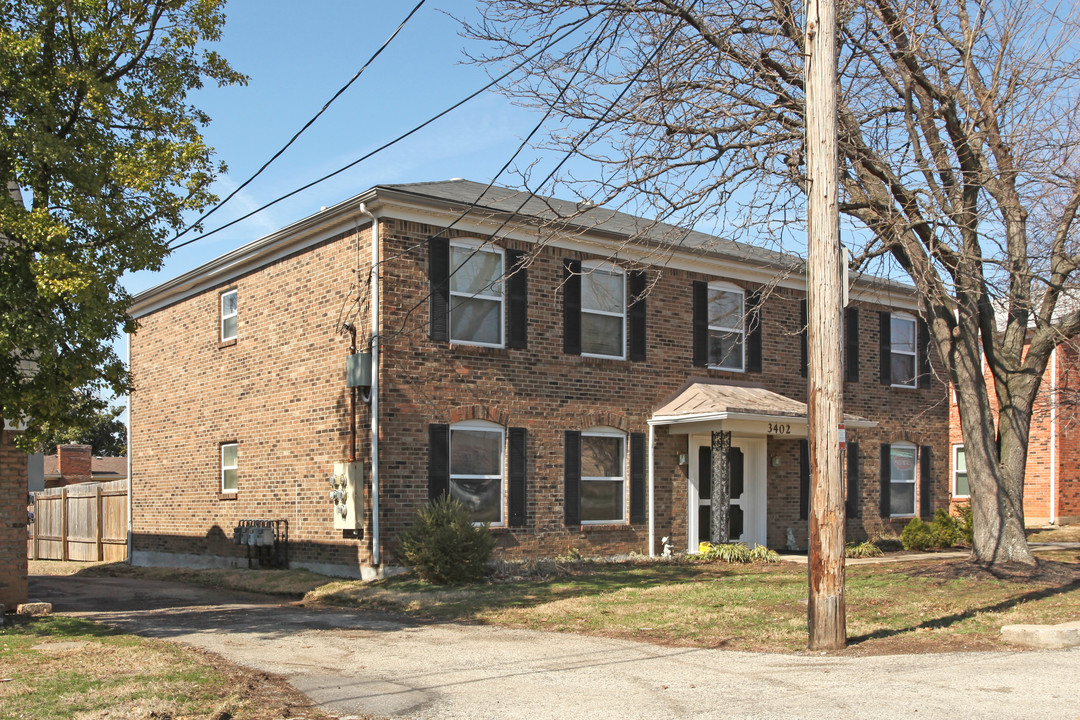 3402 Breckenridge Ln in Louisville, KY - Foto de edificio