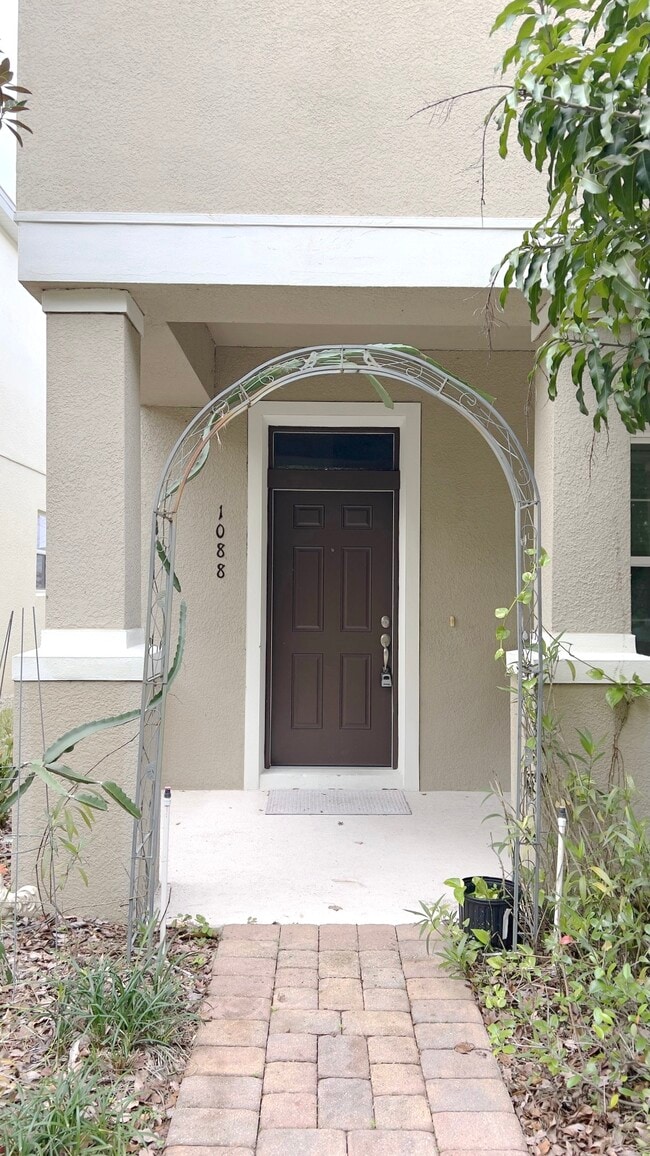 1088 Avila Ln in Orlando, FL - Building Photo - Building Photo