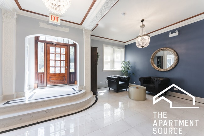 630 W Wrightwood Ave, Unit 2