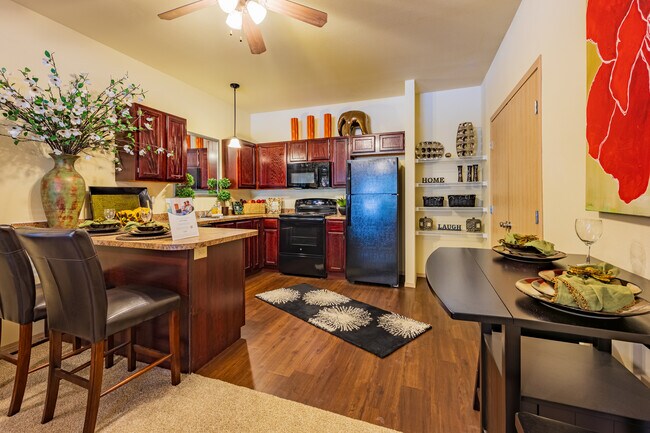 The Greens at Coffee Creek in Edmond, OK - Foto de edificio - Interior Photo