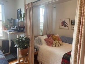 28 Sidlaw Rd, Unit 22 in Boston, MA - Foto de edificio - Building Photo