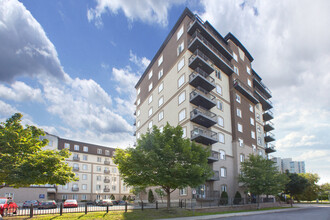 Heritage Lofts I&II in Gatineau, QC - Building Photo - Building Photo