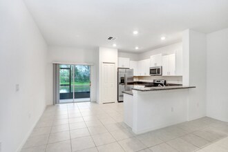 6024 Shiner St in Land O Lakes, FL - Building Photo - Building Photo