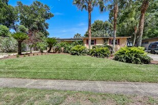 4009 Bess Rd in Jacksonville, FL - Building Photo