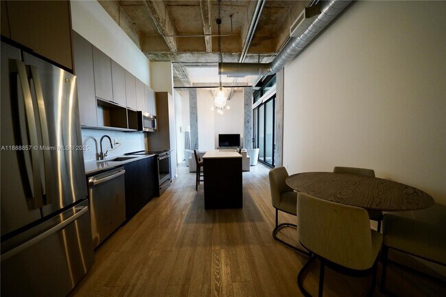 7920 NE 2nd Ave in Miami, FL - Building Photo - Building Photo