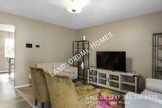 1849 Mountain Oak Rd in Columbus, OH - Foto de edificio - Building Photo