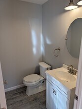 227-229-229 River Rd in Farmington, CT - Building Photo - Building Photo