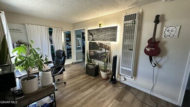 4503 Ave L-14 in Lancaster, CA - Building Photo - Building Photo