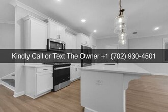 3636 Silvery Wy in Powder Springs, GA - Building Photo - Building Photo
