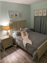 8401 Crespi Blvd in Miami, FL - Building Photo - Building Photo