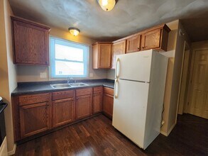 712 George St-Unit -2 in Kaukauna, WI - Foto de edificio - Building Photo