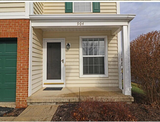 904 Charleston Way Dr in Westerville, OH - Building Photo - Building Photo