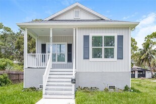 2253 8th St S in St. Petersburg, FL - Building Photo